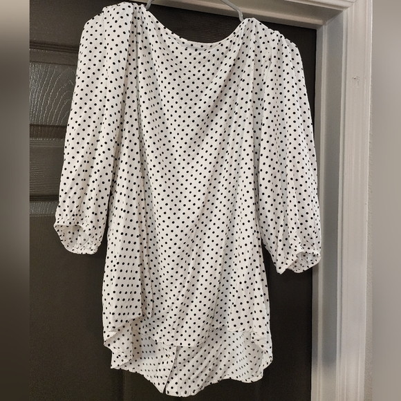 Torrid Plus Size 2 - Rayon Slub Button-front Puff Sleeve Top (B/W Polka Dots!) - Picture 11 of 12
